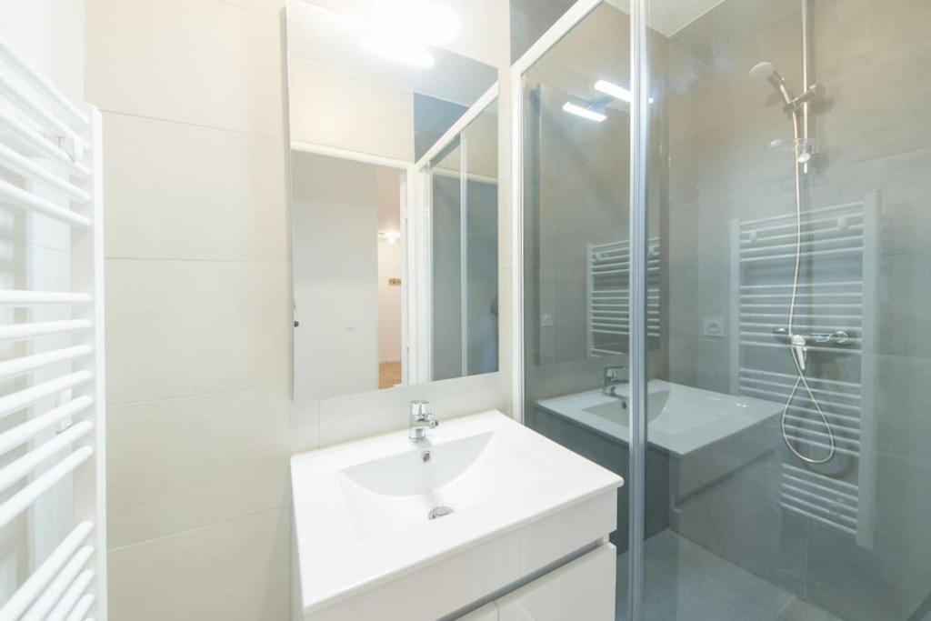 Suite Moderne Familiale 8 Pers - Disney 10M - 2 Sdb Bussy-Saint-Georges Eksteriør billede